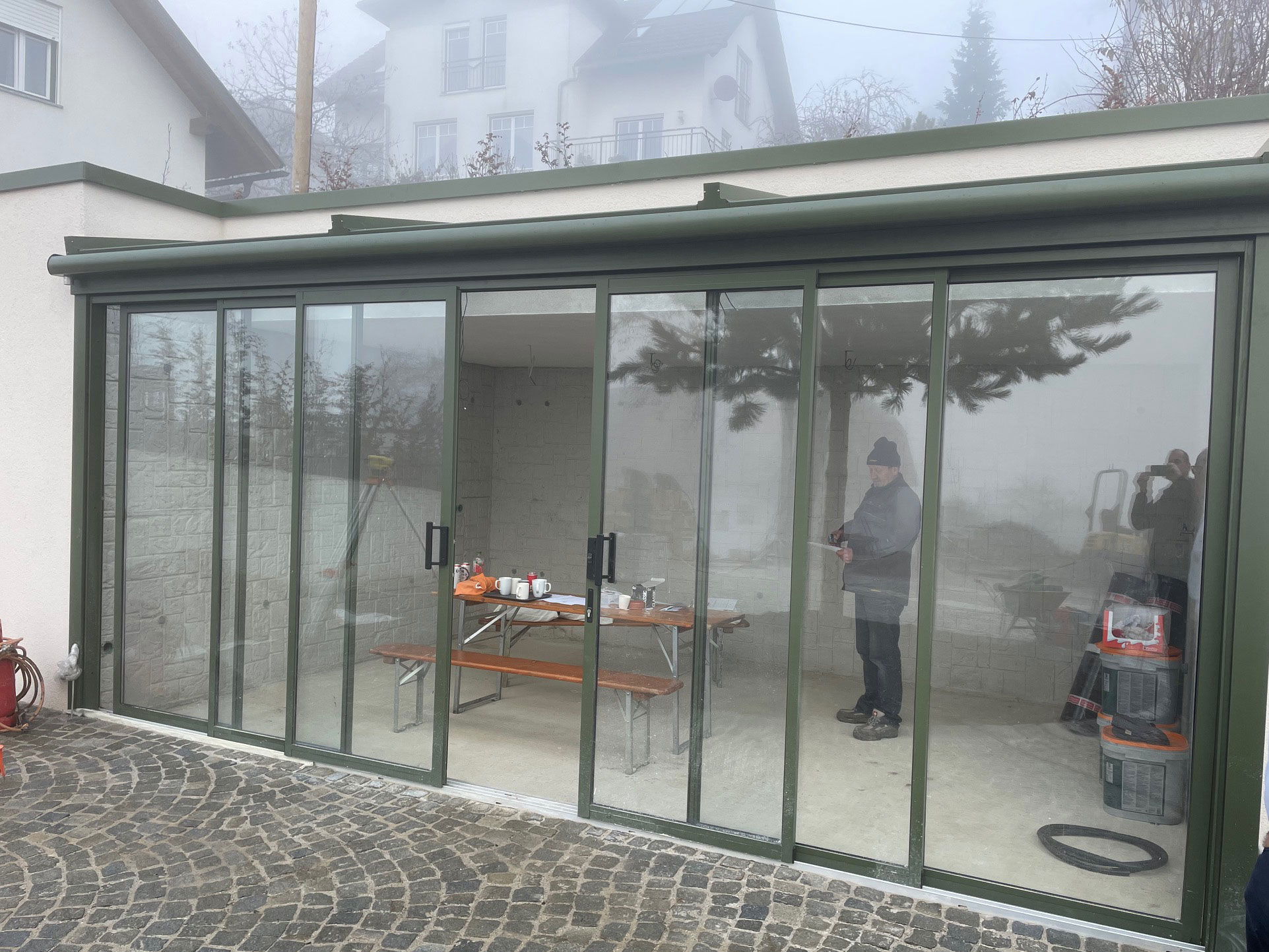 Alu Wintergarten in Olivgrün von Schmidinger