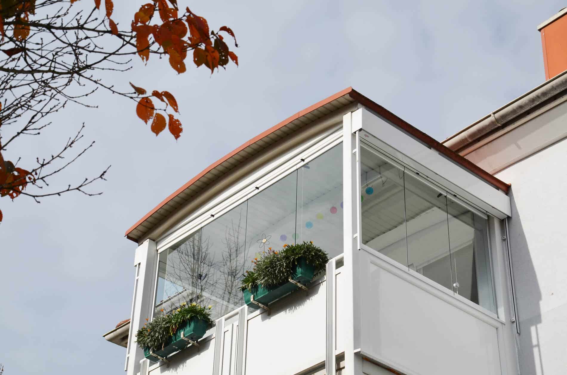 Balkon schließe mit Glas Wintergarten Schmidinger