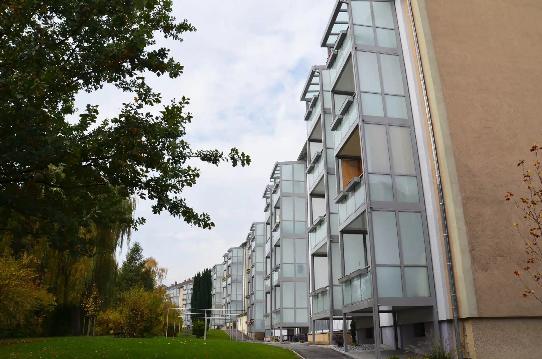 Balkonverbau Alu und Glas