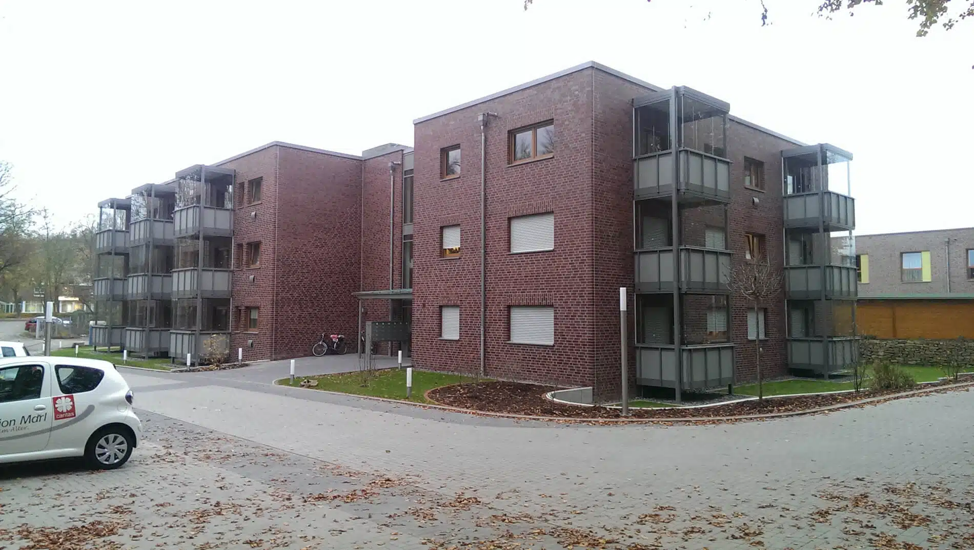 Glas-Schiebe-Dreh Fenster für Balkone nach Maß