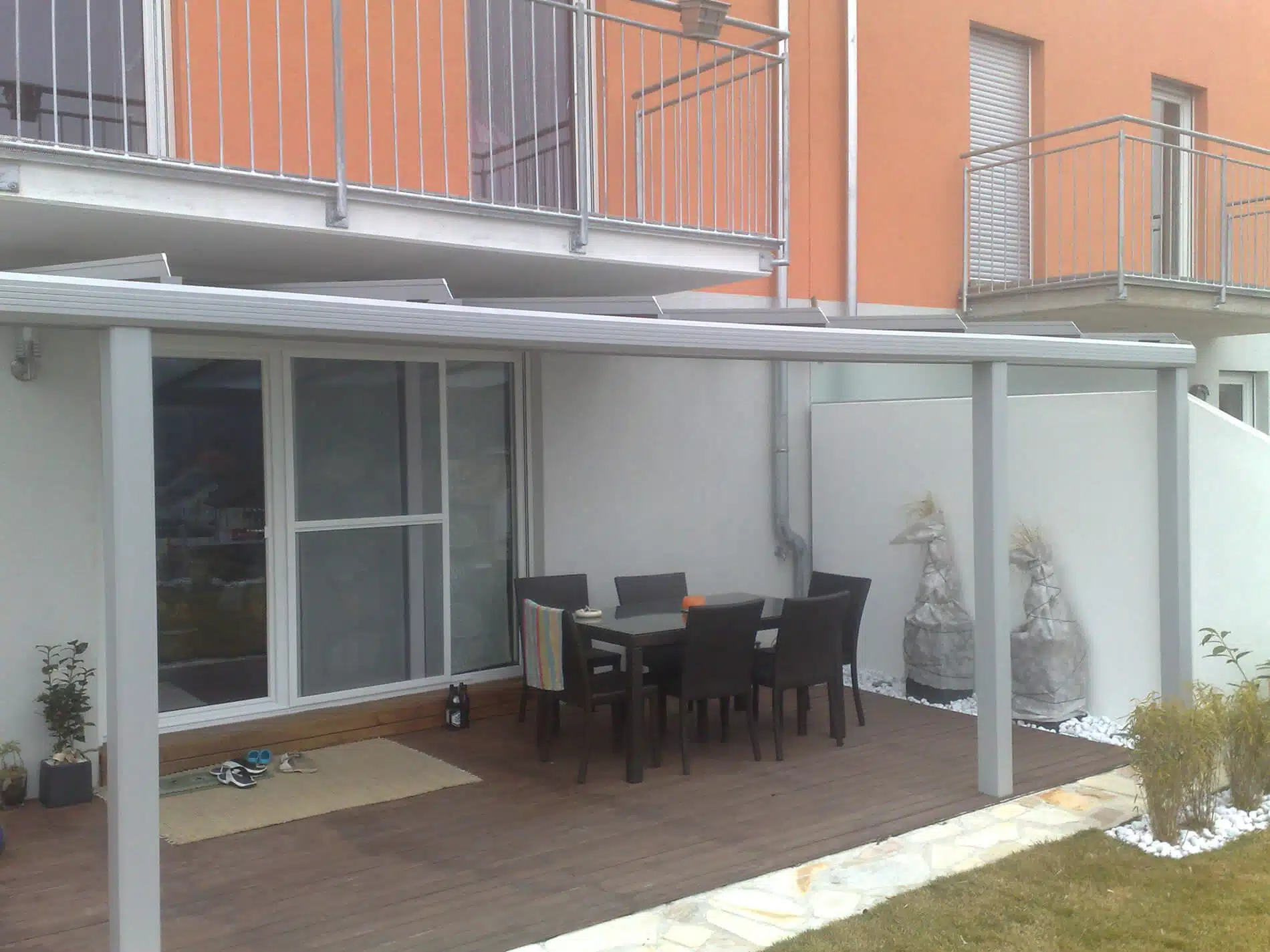 Glasdach Terrasse grau