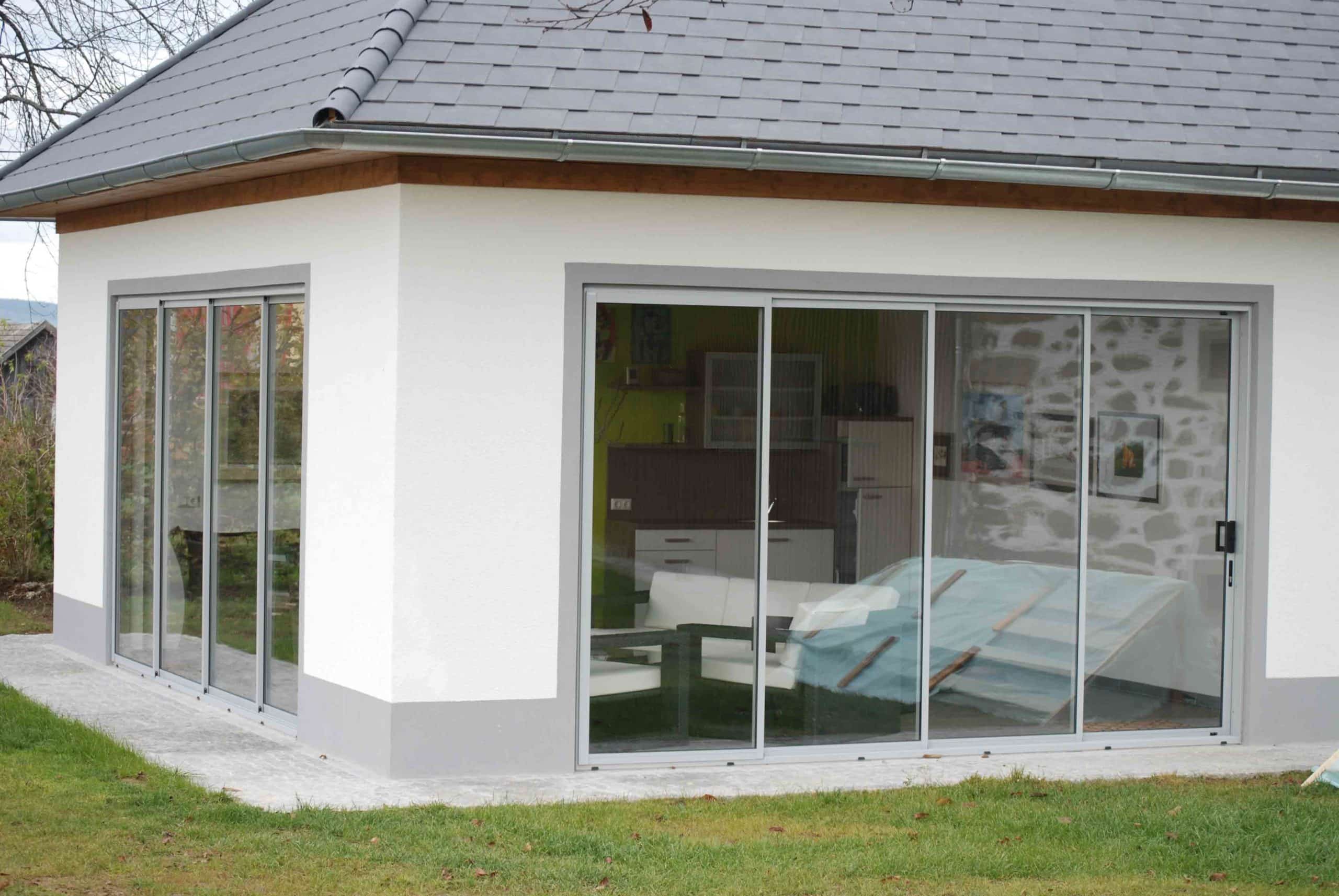 Glasschiebeelemente mit Rahmen für Terrasse