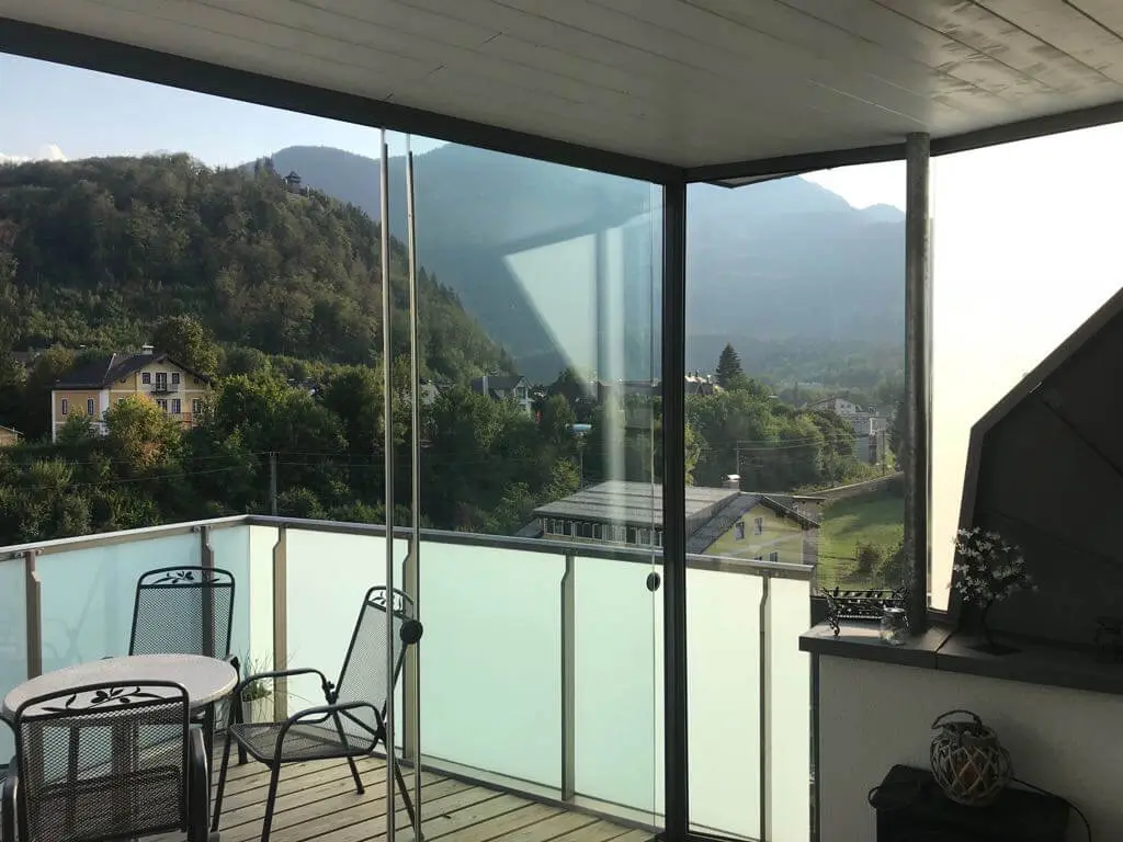 Mehrteilige Glasschiebewand für Dachterrasse in Österreich