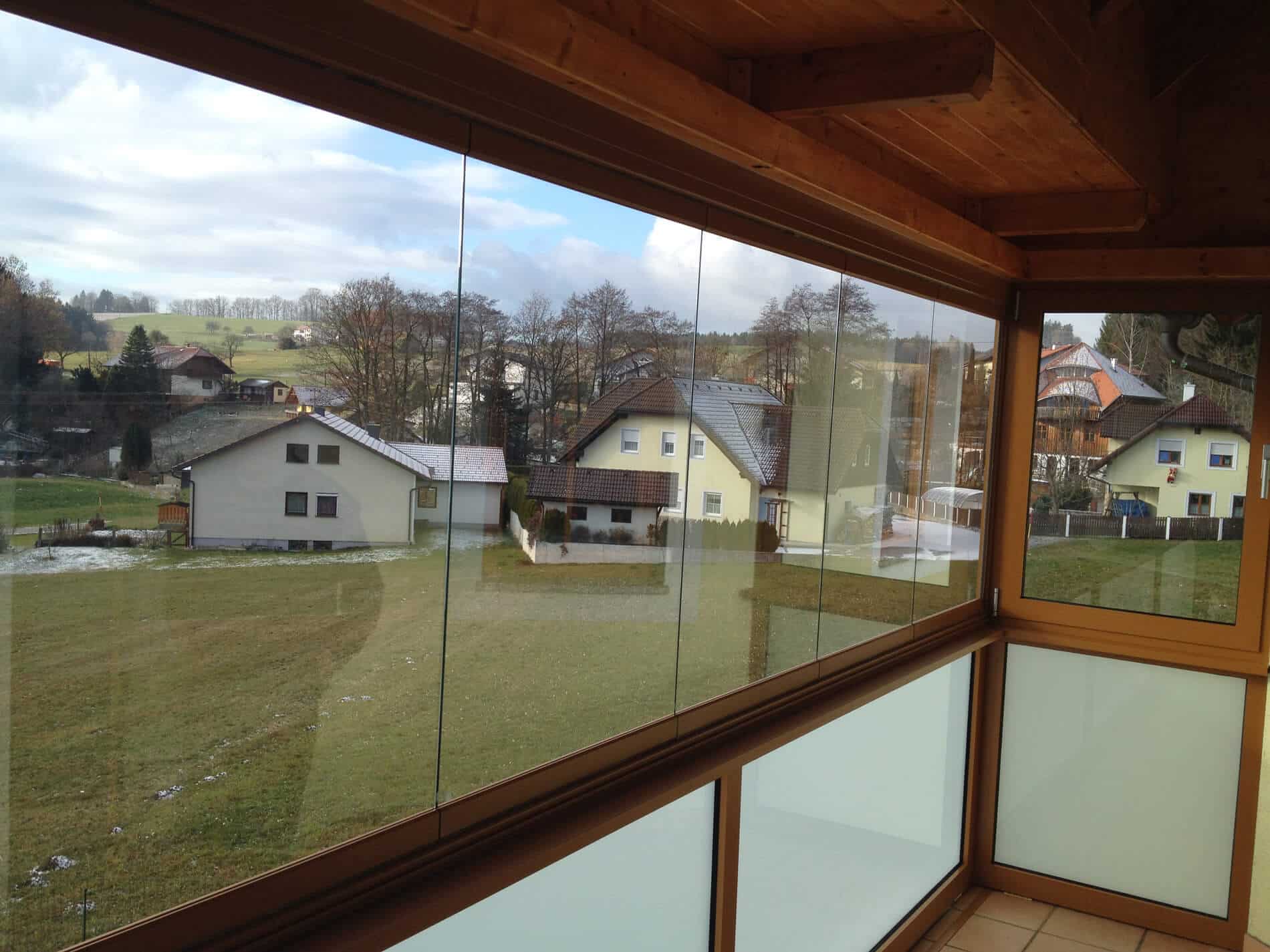 Sunflex SF 25 Glasfaltanlage für Balkonverglasung