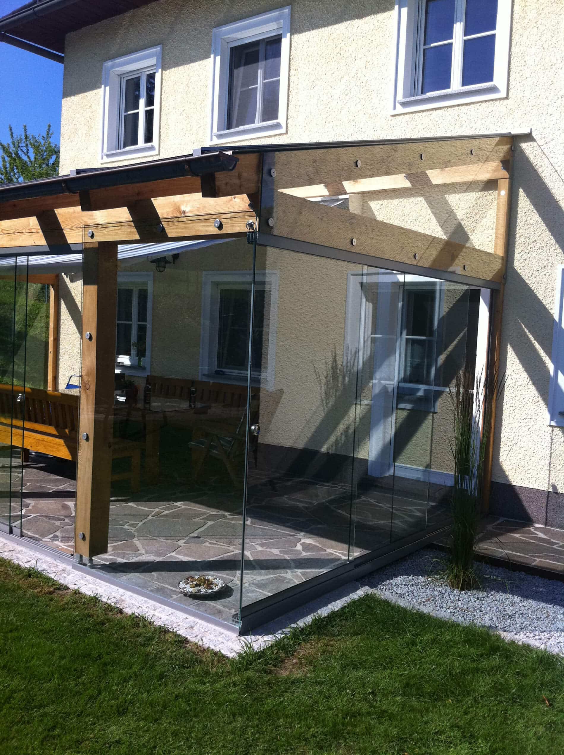 Terrassendach mit Glasschiebewand