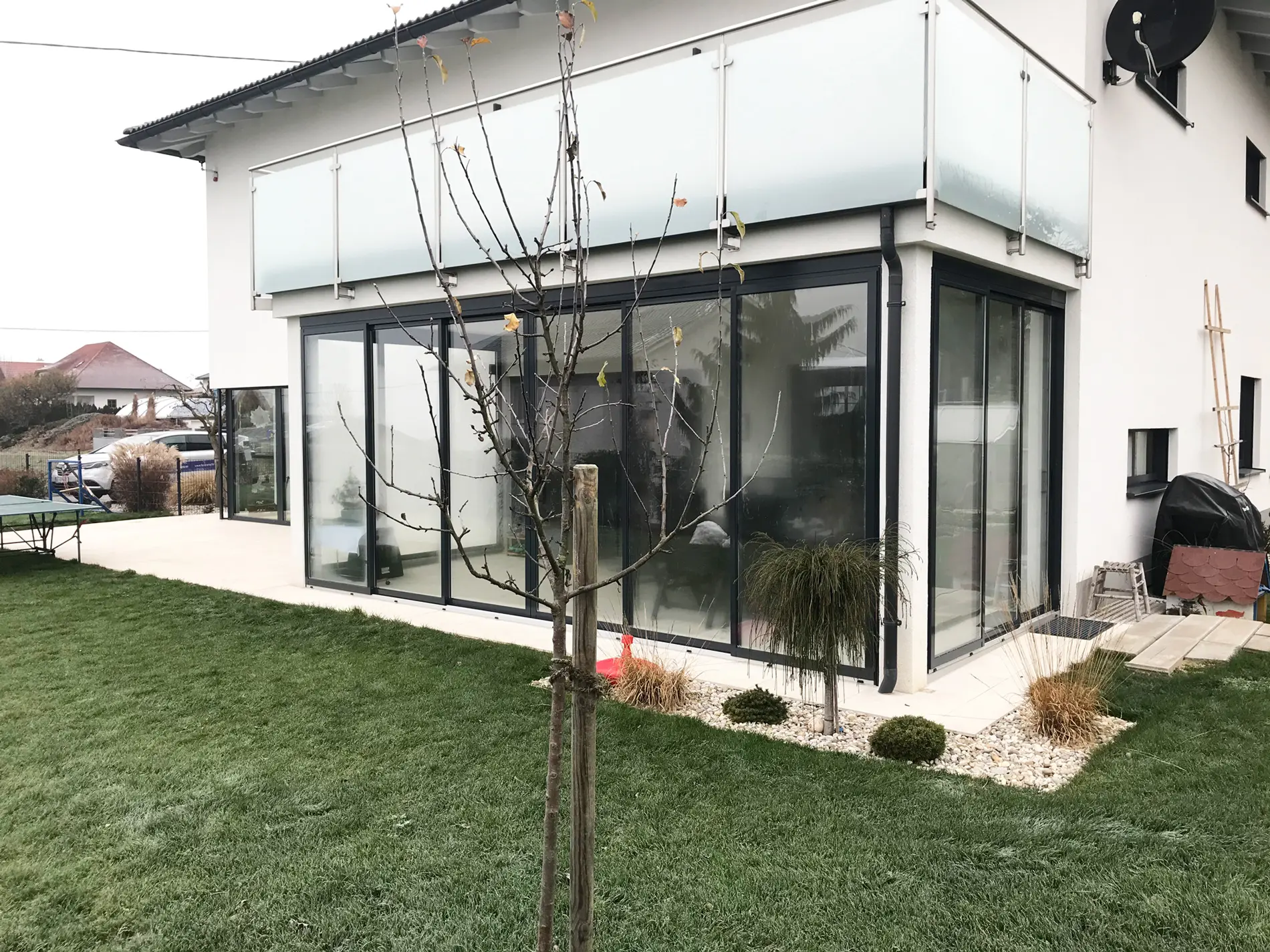 Terrassenverbau mit gerahmten Schiebetüren in Bezirk Freistadt