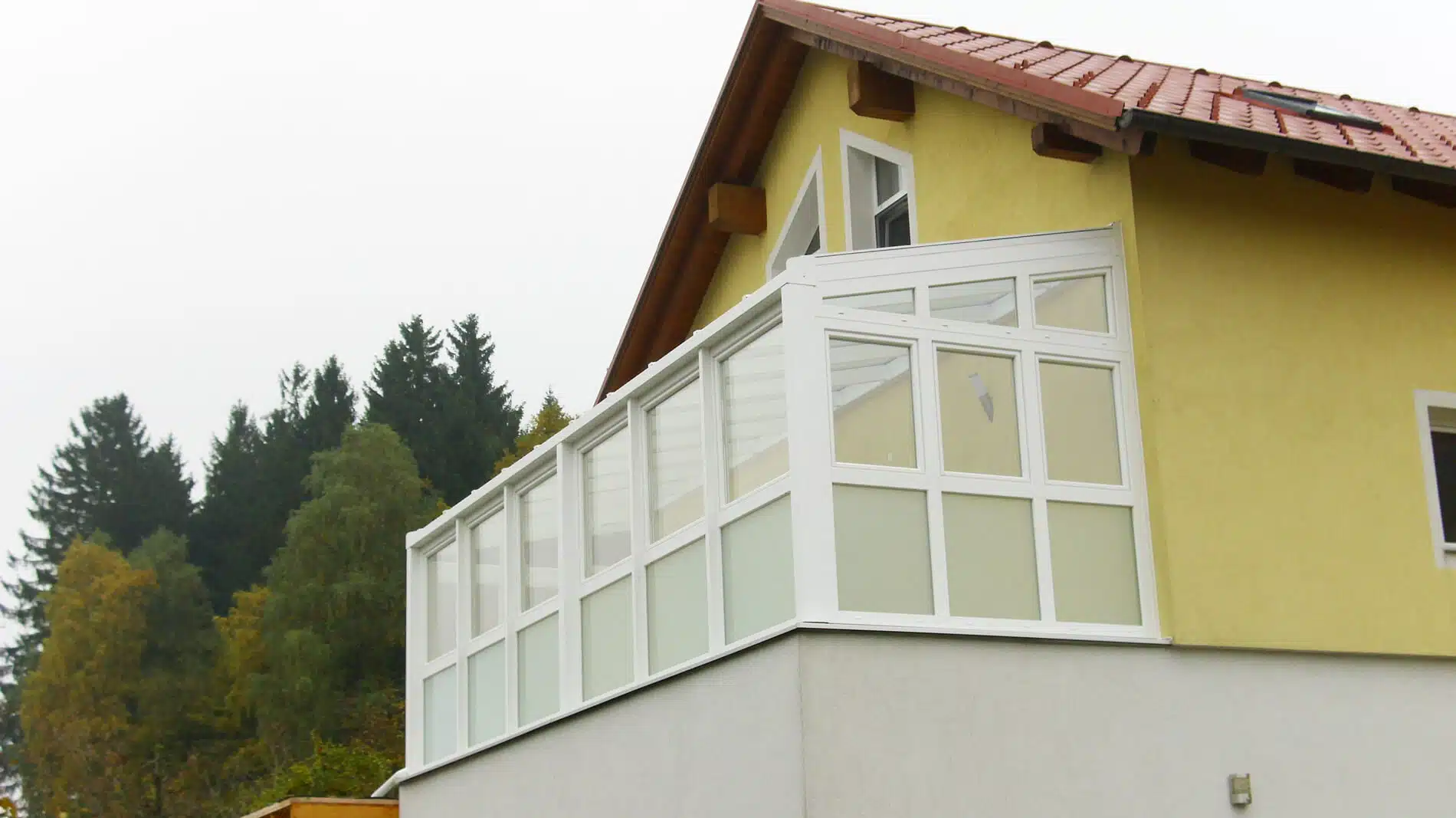 Wintergarten mit Fenster weiß